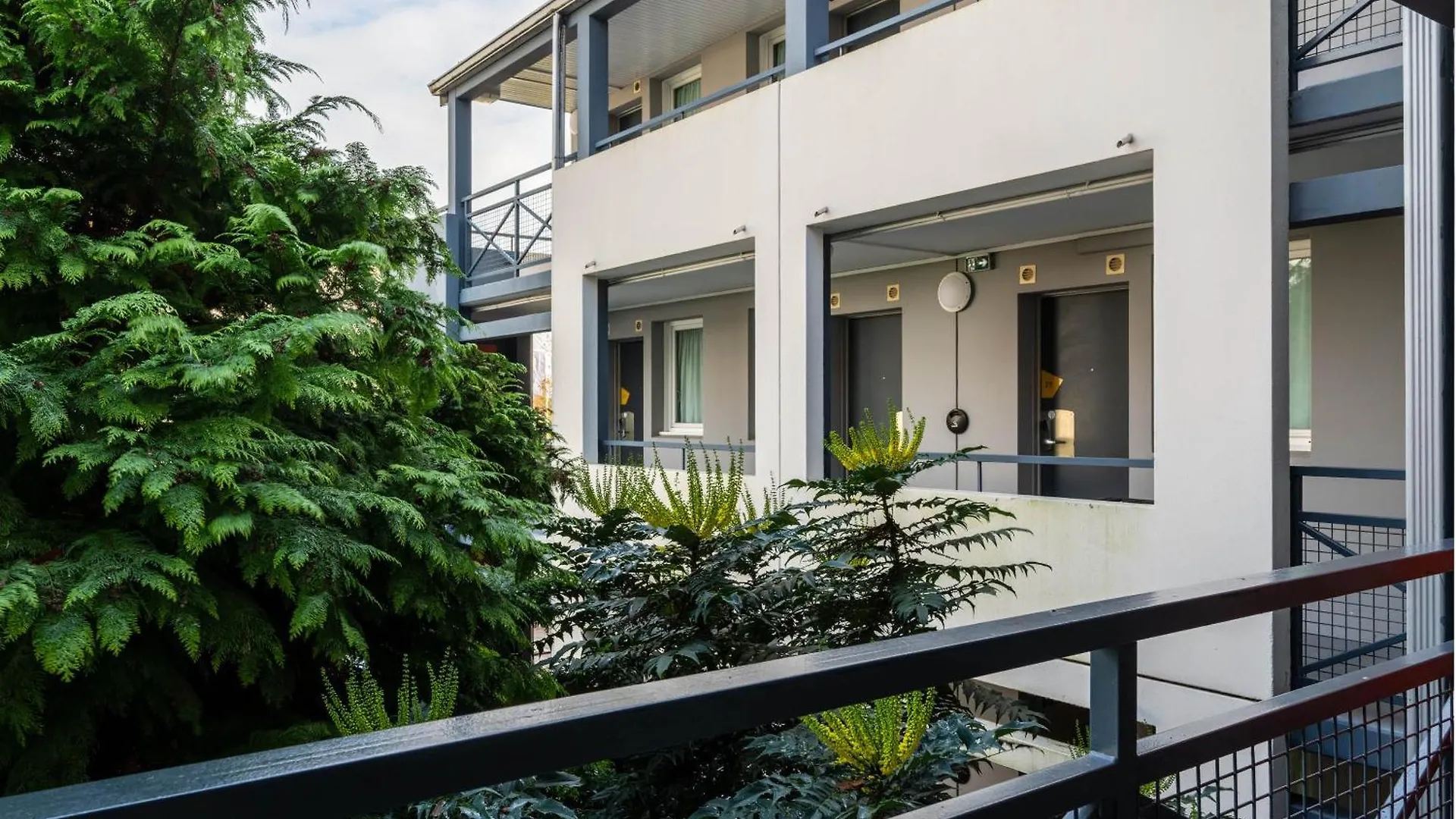 **  B&B Hotel Lille Seclin Unexpo France